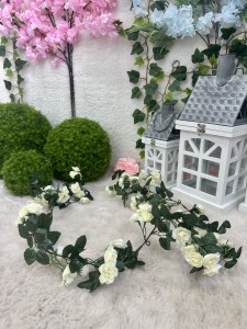 Girlanda różyczki białe 160 