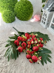 Bukiet Kamelka czerwona 53  