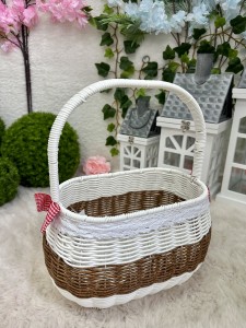 Koszyk  z kokardkami 35