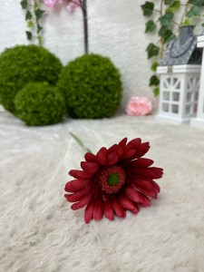 Gerbera czerwona 42  
