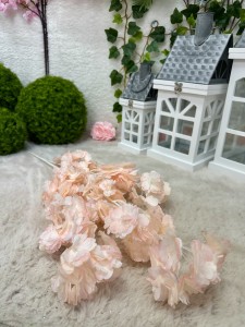 Gałązka wiśni brzoskwiniowa 100