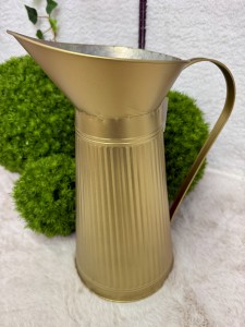 Dzbanek, wazon złoty 38 