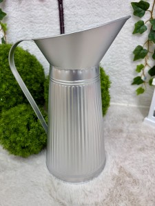 Dzbanek, wazon srebrny  38  