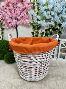 Koszyk wiklinowy na kółkach  45