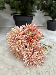 Chryzantema bukiet pudrowy 40